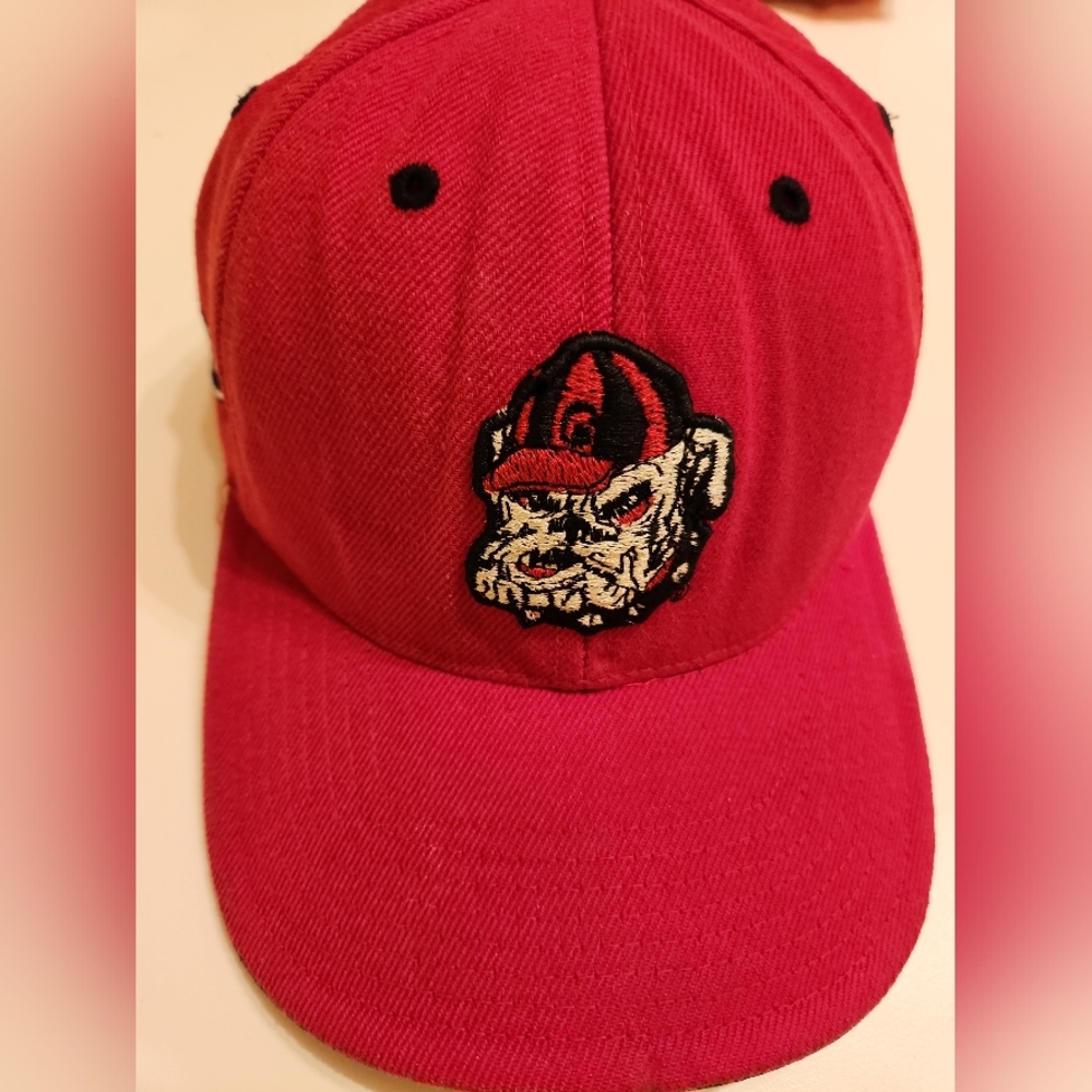 University of Georgia Bulldogs Cap Hat Team Spirit Embroidered
